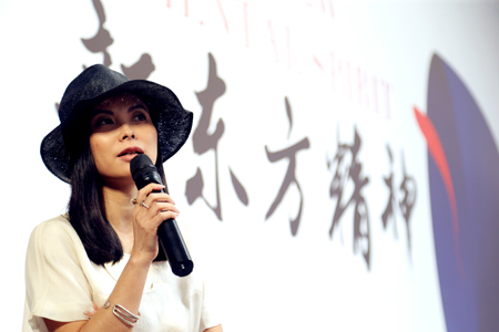 APEC服裝設計師趙卉洲:經(jīng)理人該如何著裝?