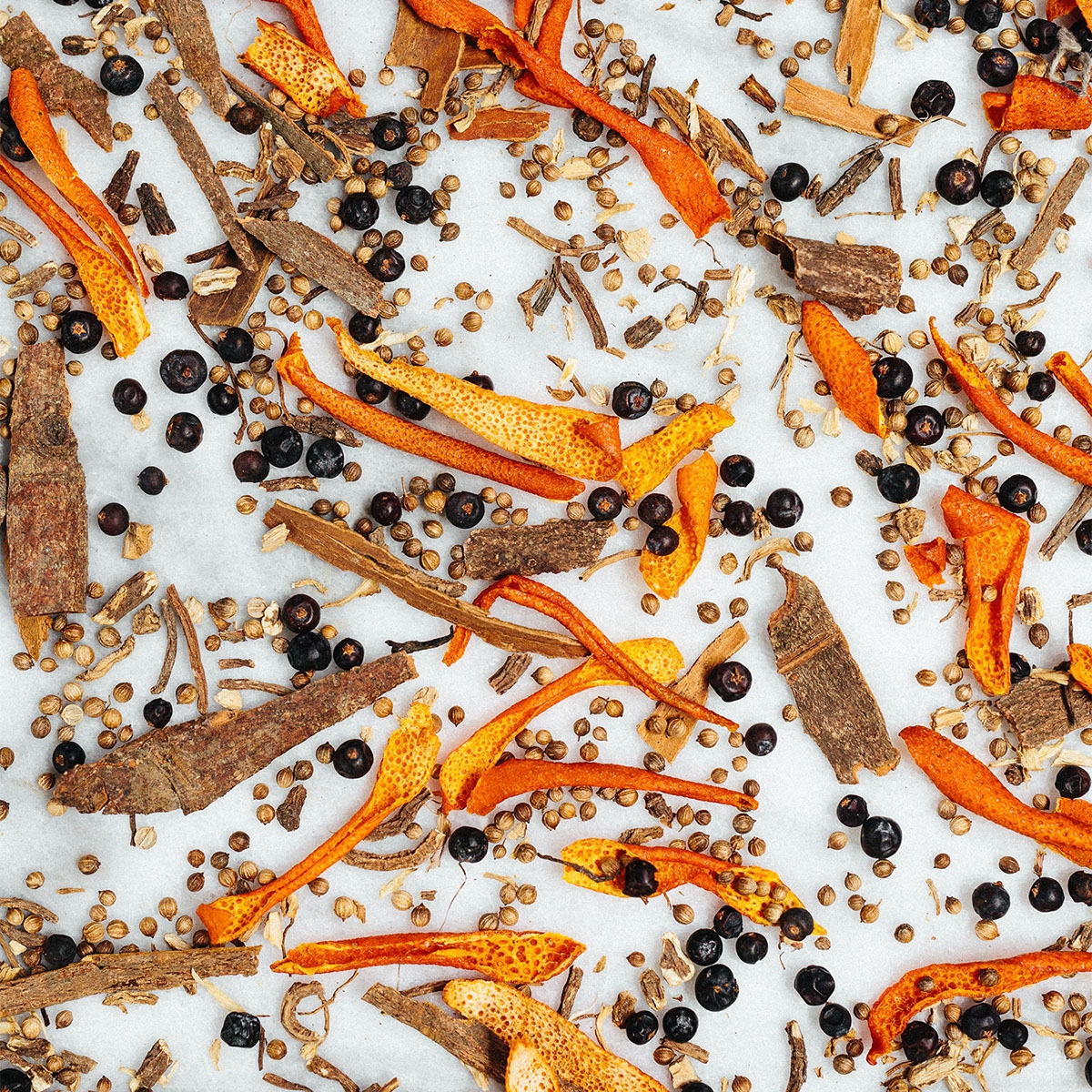 經典海角干燥風格，淡淡的柑橘味白酒包裝設計