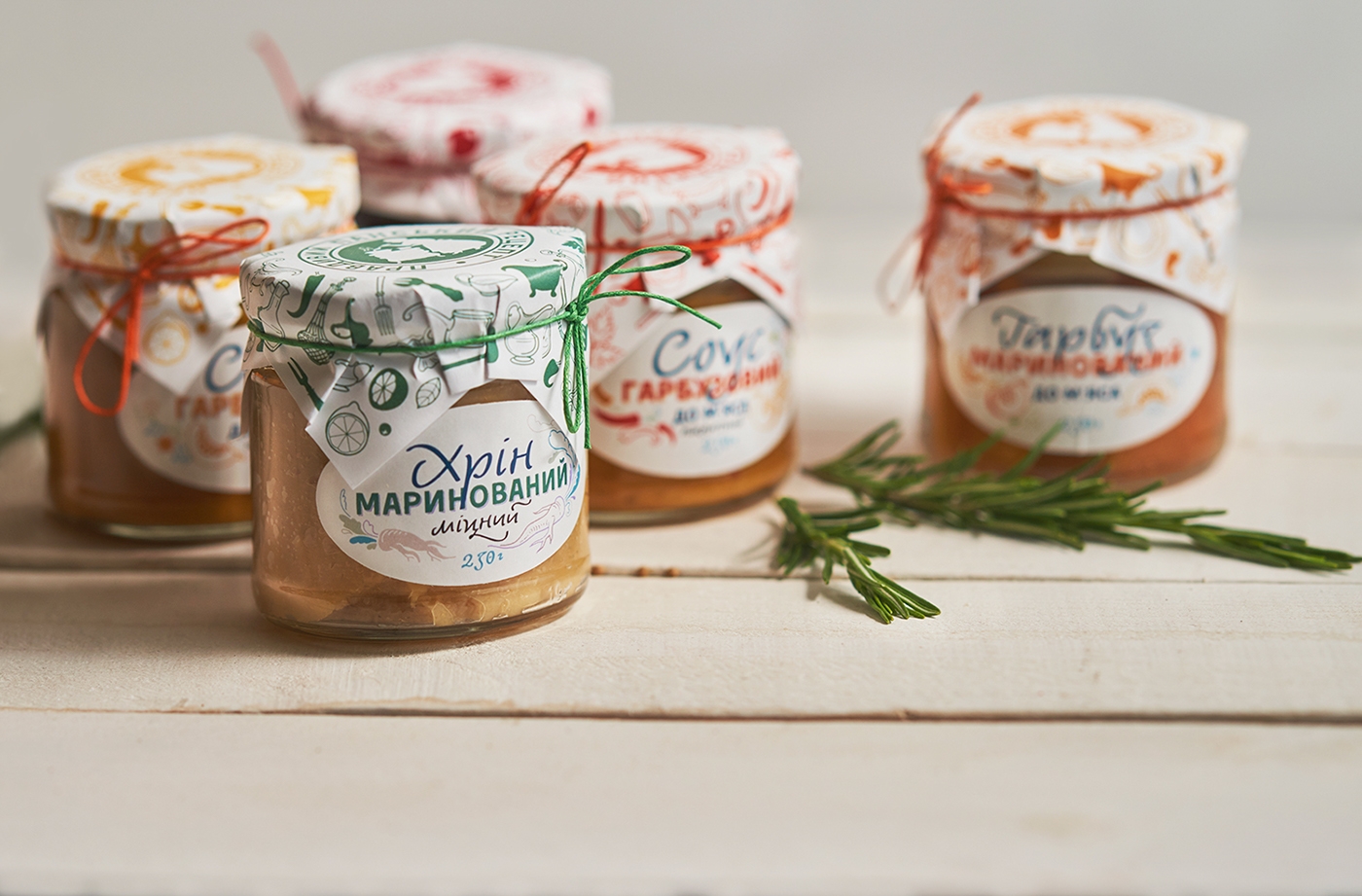 罐裝辣椒醬，南瓜醬食品包裝設計